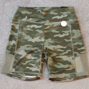 NWT women's camo bike shorts